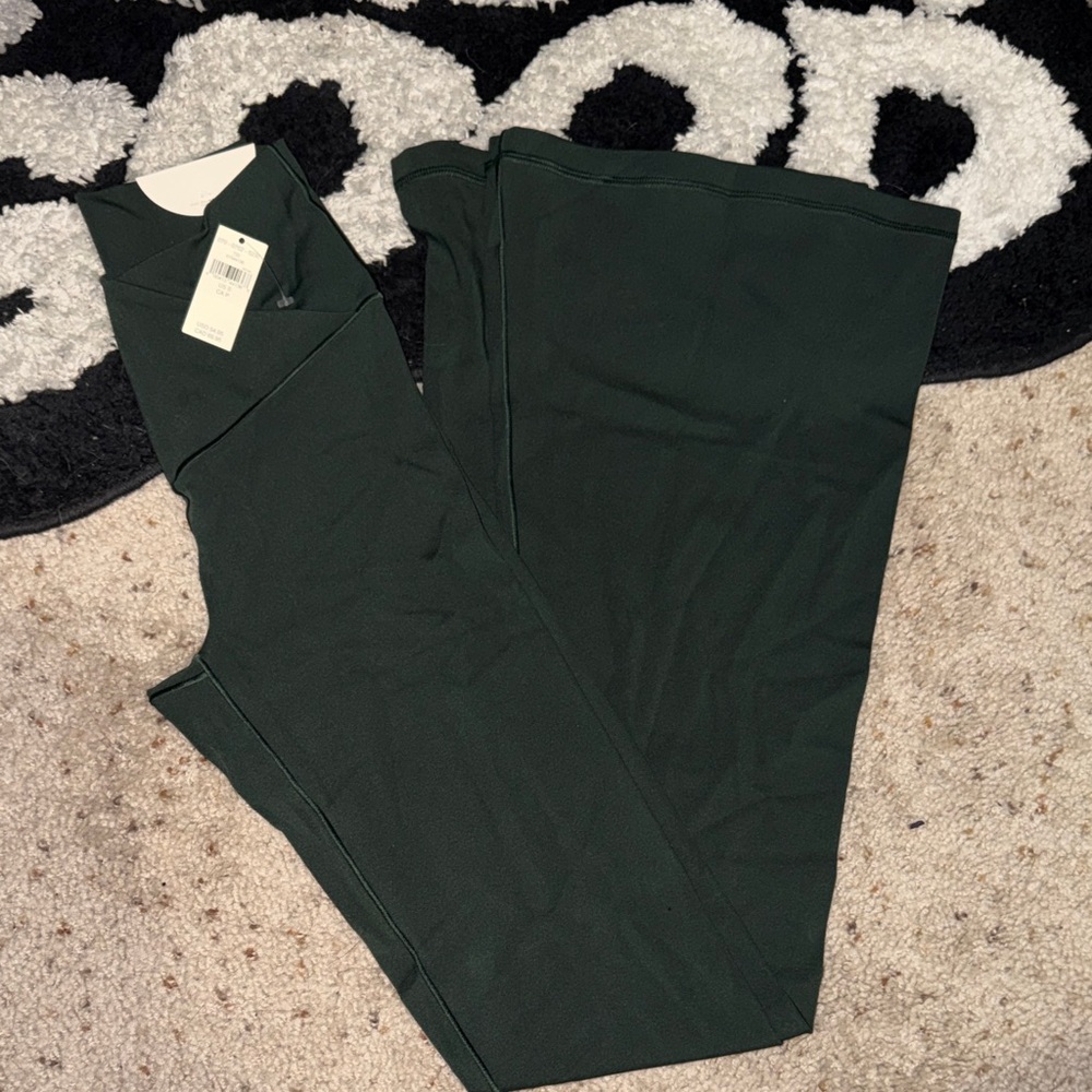 Women's Hi-rise flare leggings